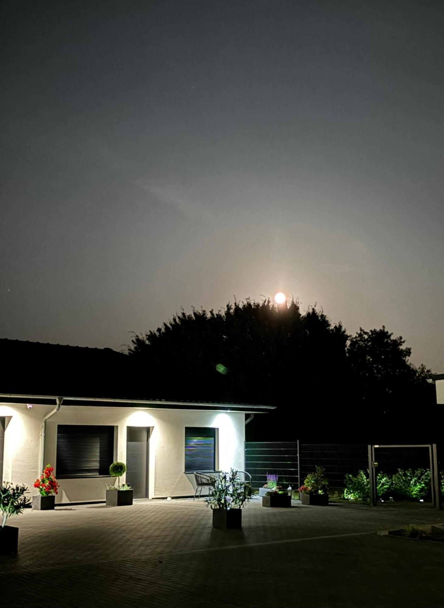 A7 Apartment 1 Datgen Luaran gambar